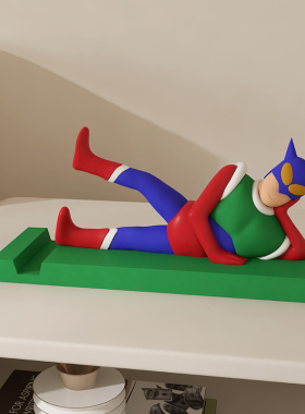 2024新款动感超人办公室桌面手机支架底座多功能懒人蜡笔小新摆件