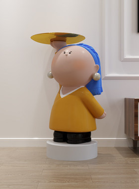 高端大气上档次客厅电视柜旁大型托盘戴珍珠耳环的少女装饰品摆件