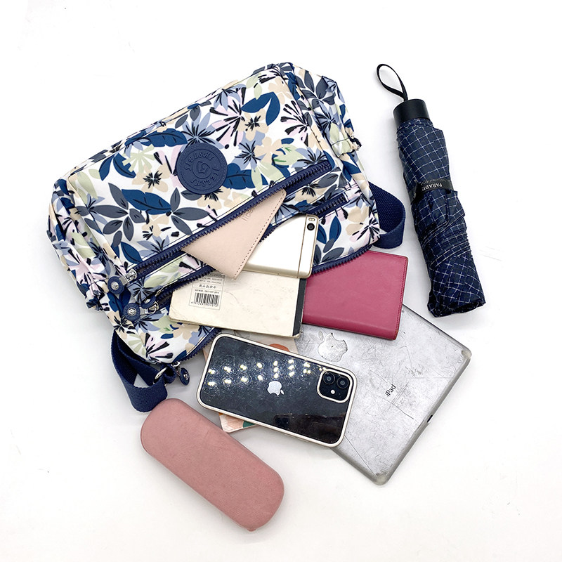 牛津布斜挎包女中老年妈妈包大容量多层帆布包防水轻便旅游单肩包,淘宝优惠券,粉丝福利购,淘宝优惠卷