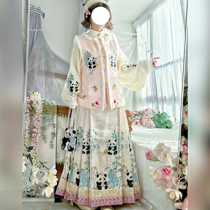 翡缇兰-团团圆圆 明制汉服女2025新款冬季日常加厚比甲马面裙古装,淘宝优惠券,粉丝福利购,淘宝优惠卷