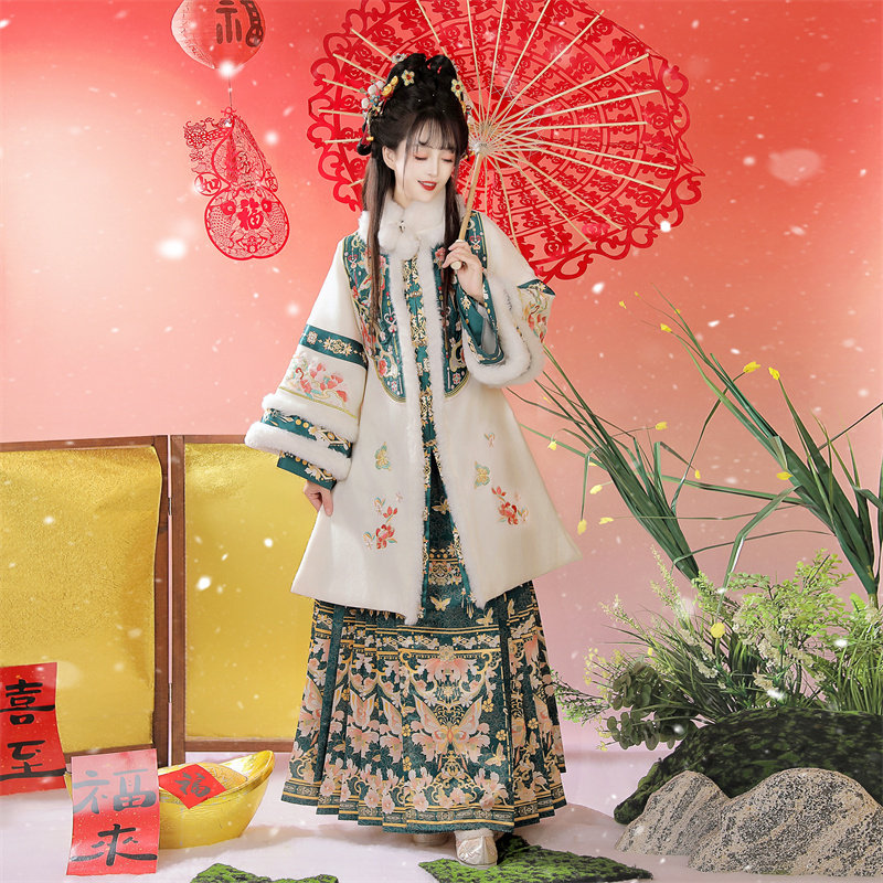 翡缇兰_颂蝶 原创明制汉服女2025新款冬季重工加厚长衫马面裙古装,淘宝优惠券,粉丝福利购,淘宝优惠卷