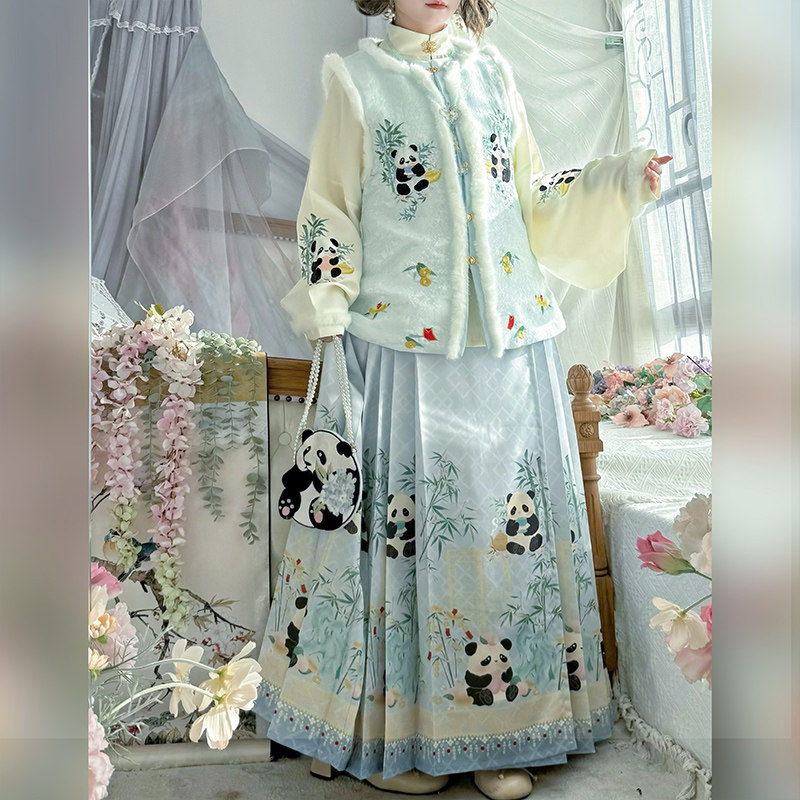 翡缇兰-团团圆圆 明制汉服女2025新款冬季日常加厚比甲马面裙古装,淘宝优惠券,粉丝福利购,淘宝优惠卷