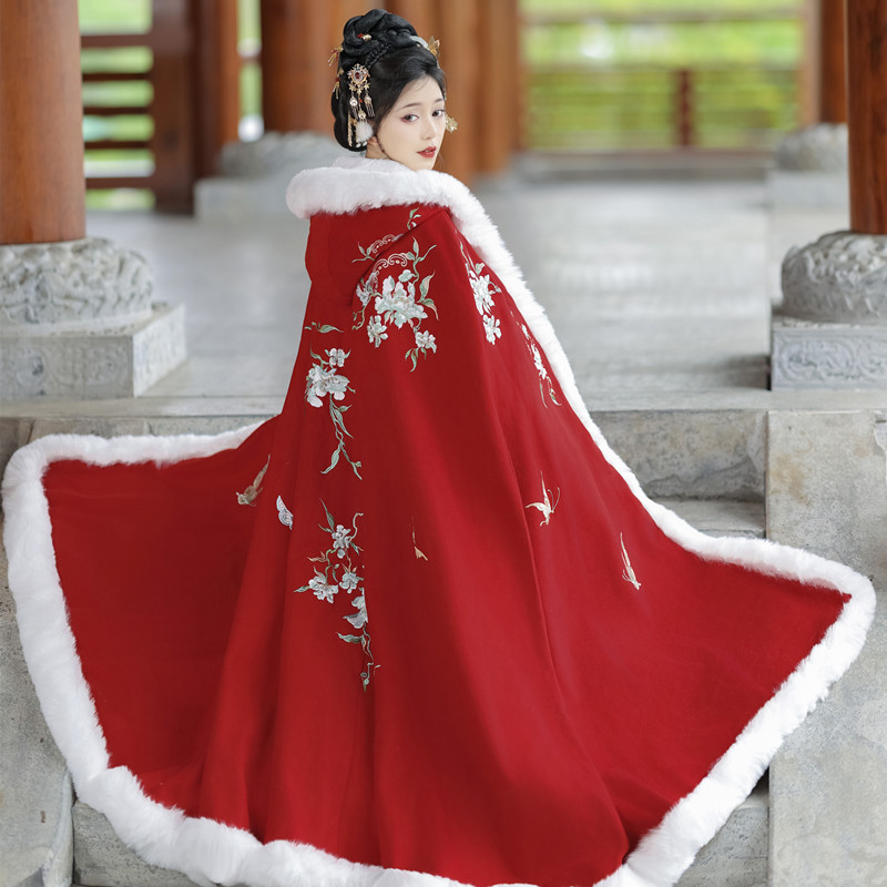裳云兮《暖冬》原创汉服女毛呢斗篷加绒长款重工刺绣披风外套秋冬,淘宝优惠券,粉丝福利购,淘宝优惠卷