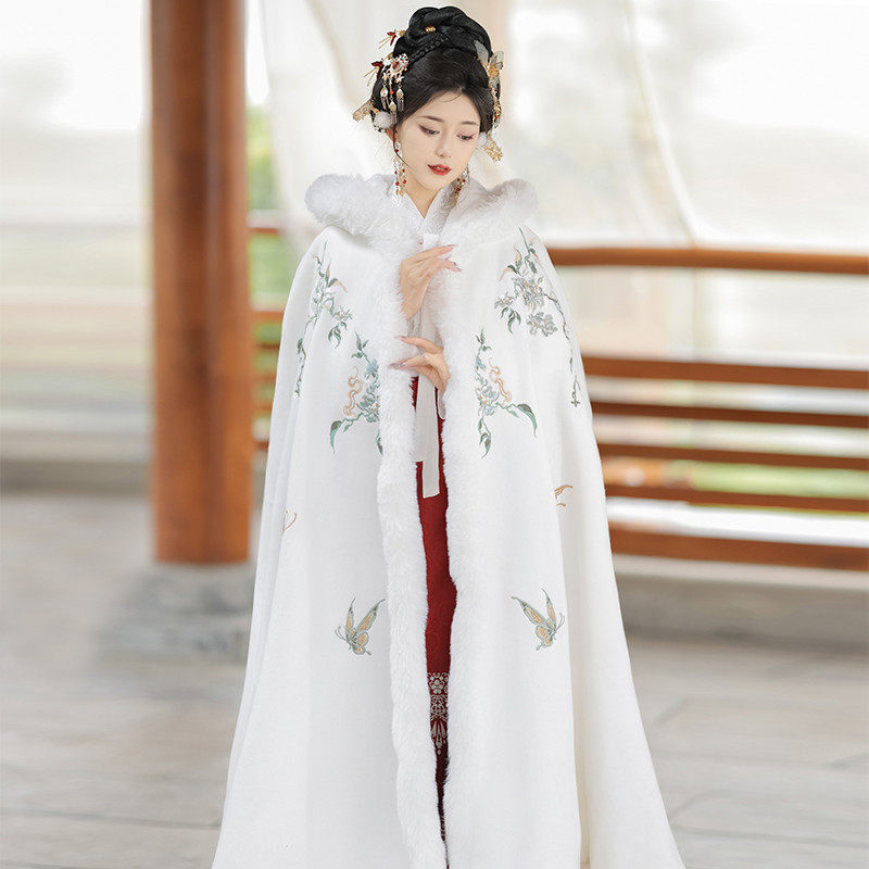 裳云兮《暖冬》原创汉服女毛呢斗篷加绒长款重工刺绣披风外套秋冬,淘宝优惠券,粉丝福利购,淘宝优惠卷