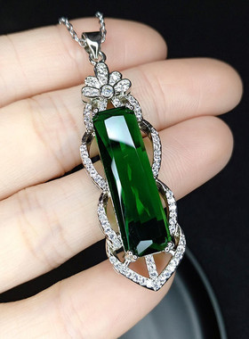 天然绿碧玺方形复古纯银无事牌