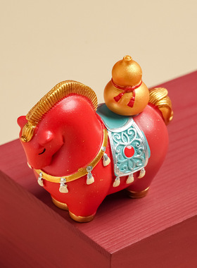 国潮陶瓷生肖马招财玄关摆件