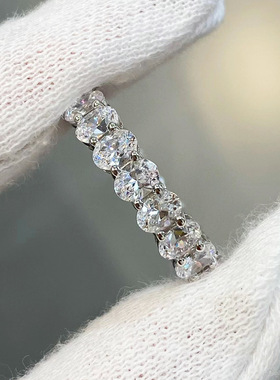 椭圆排钻蛋鸽子纯银戒指镶