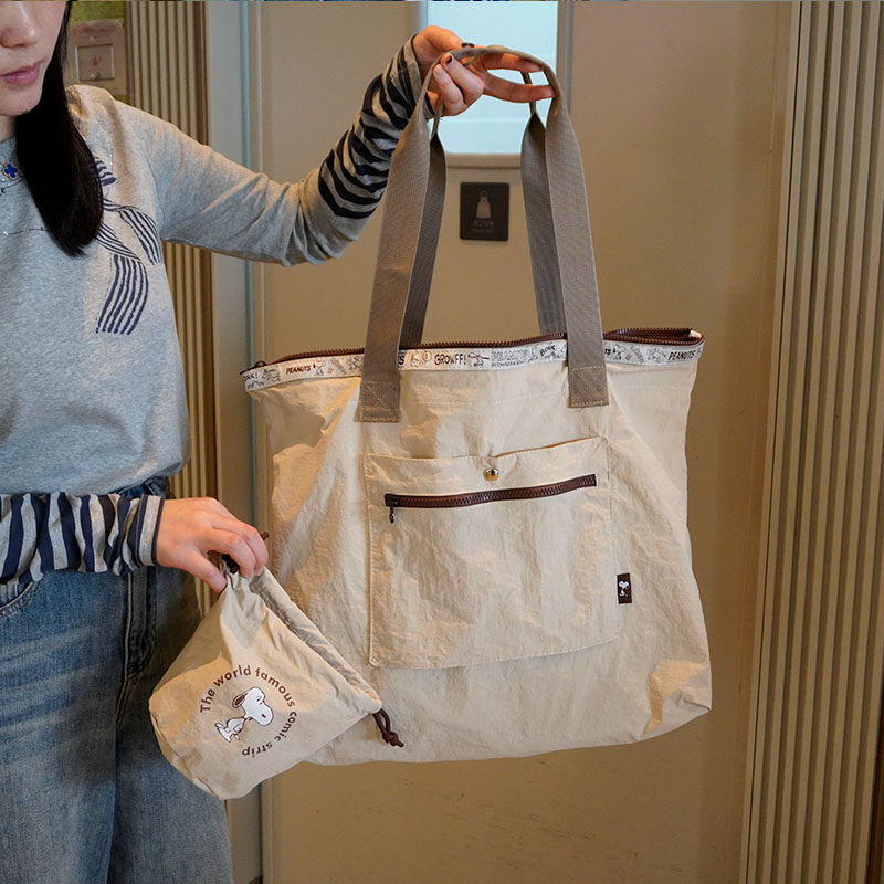 日系可爱史努比大容量拉链款旅行袋行李包可套拉杆箱便携可折叠,淘宝优惠券,粉丝福利购,淘宝优惠卷