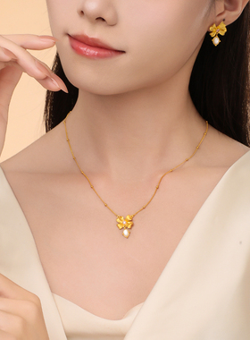 生日礼物周大生蝴蝶结项链银女