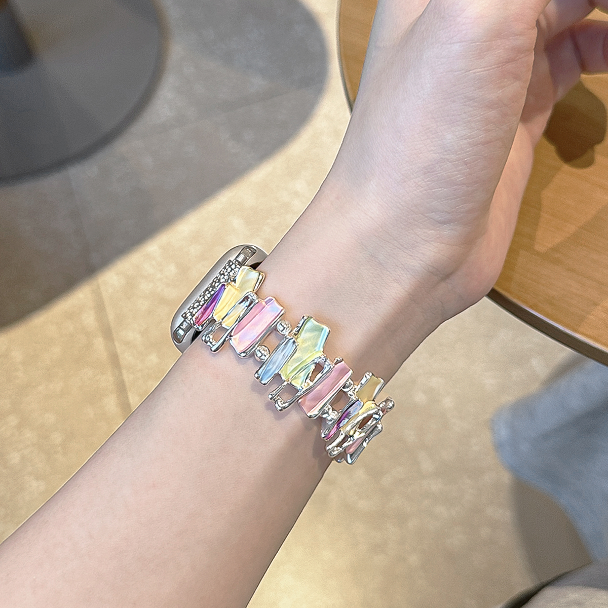 适用AppleWatch不规则方块弹力表带S9/10苹果手表一体金属链条表带iwatch新款8/7/6高级创意彩色SE代女款夏日 - 图2