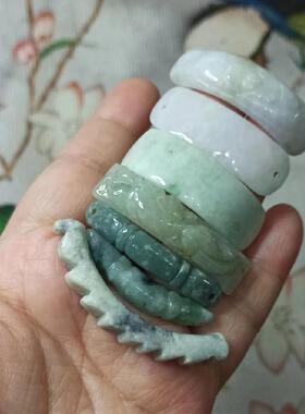 天然翡翠手牌雕刻件光面