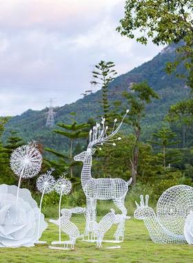 户外不锈钢蒲公英梅花鹿花朵雕塑小区铁艺兔子公园林装饰品大摆件