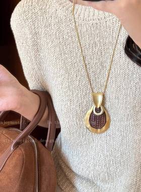 褶皱水滴镂空木片流苏吊坠项链女时尚个性毛衣链小众独特轻奢配饰