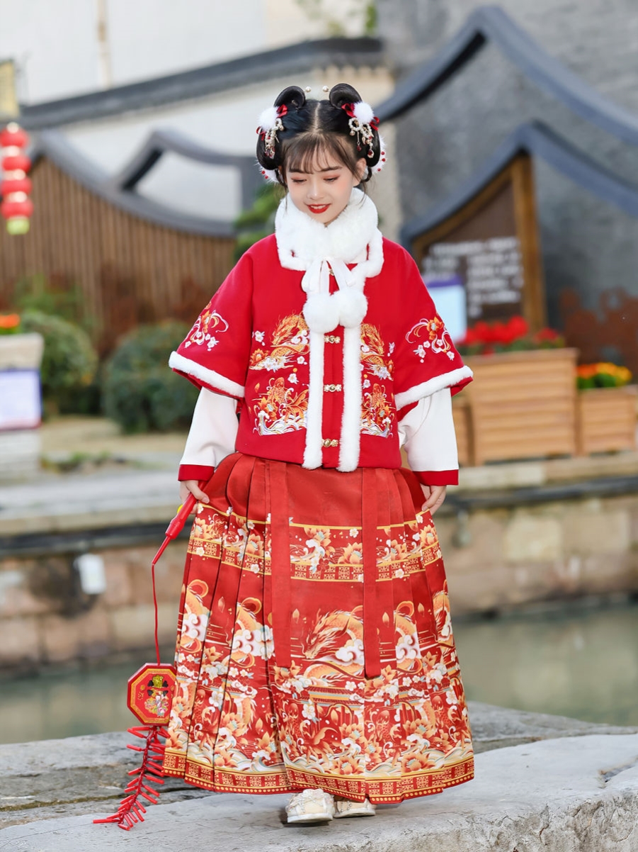 2024新年衣服女童元旦国风龙年女宝拜年服冬季母女亲子唐装过年服 - 图1