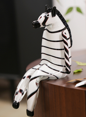 轻奢琉璃斑马动物桌面招财装饰品