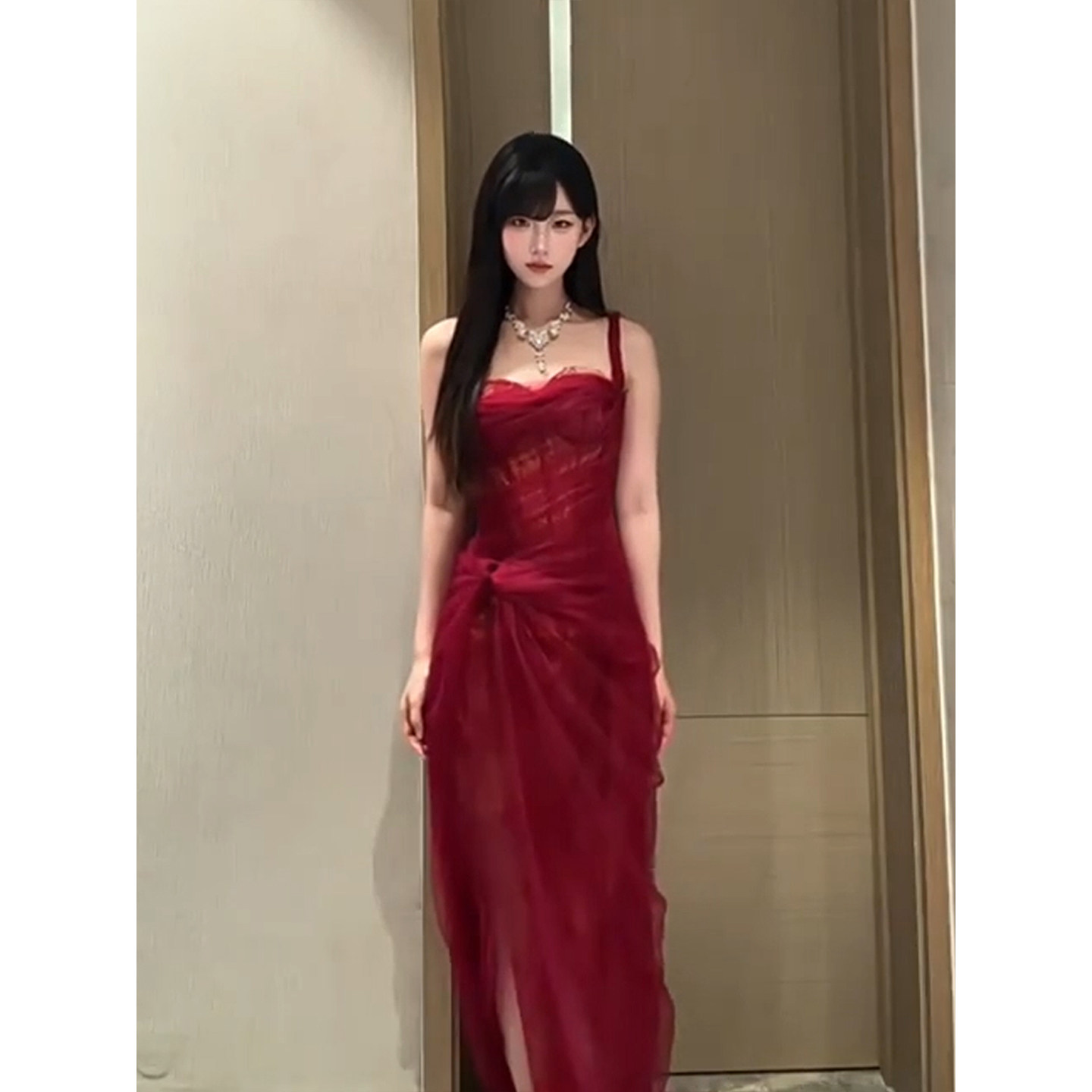 XZY 微胖法式纯欲红色网纱吊带连衣裙女25年冬季高级感宴会晚礼服,淘宝优惠券,粉丝福利购,淘宝优惠卷