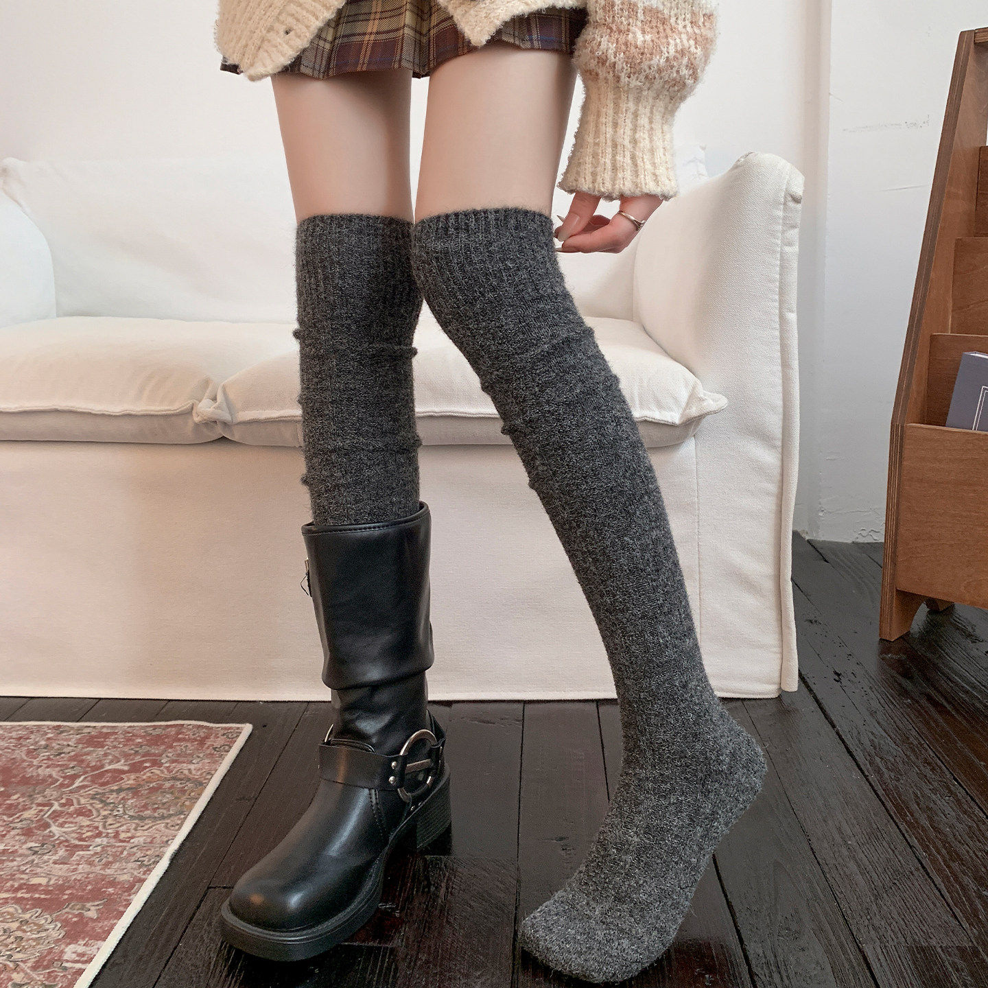 美拉德咖色羊毛过膝袜子女秋冬氛围感粗线加绒加厚不扎护腿长筒袜,淘宝优惠券,粉丝福利购,淘宝优惠卷