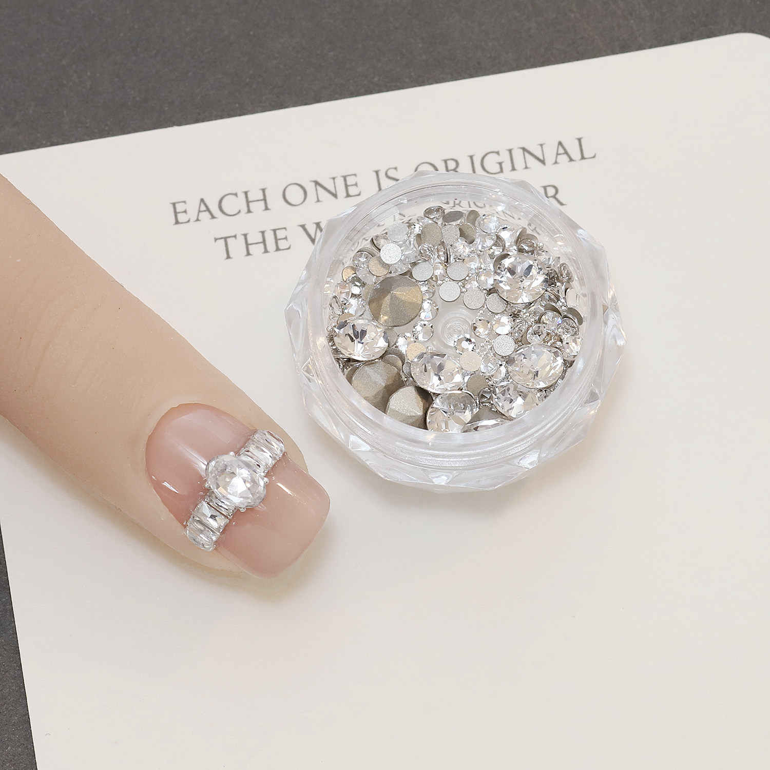 Explosive manicure ring with diamond material package Internet celebrity diamond ring