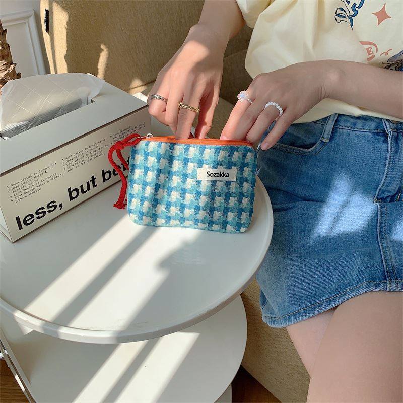 35202 日系涂层格纹系绳口红包女化妆包便携随身零钱包洗漱收纳袋,淘宝优惠券,粉丝福利购,淘宝优惠卷