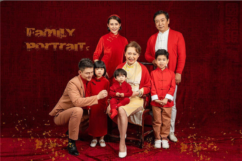 全家福摄影服装一家六口亲子装影楼 雀可爱民族服装/舞台装