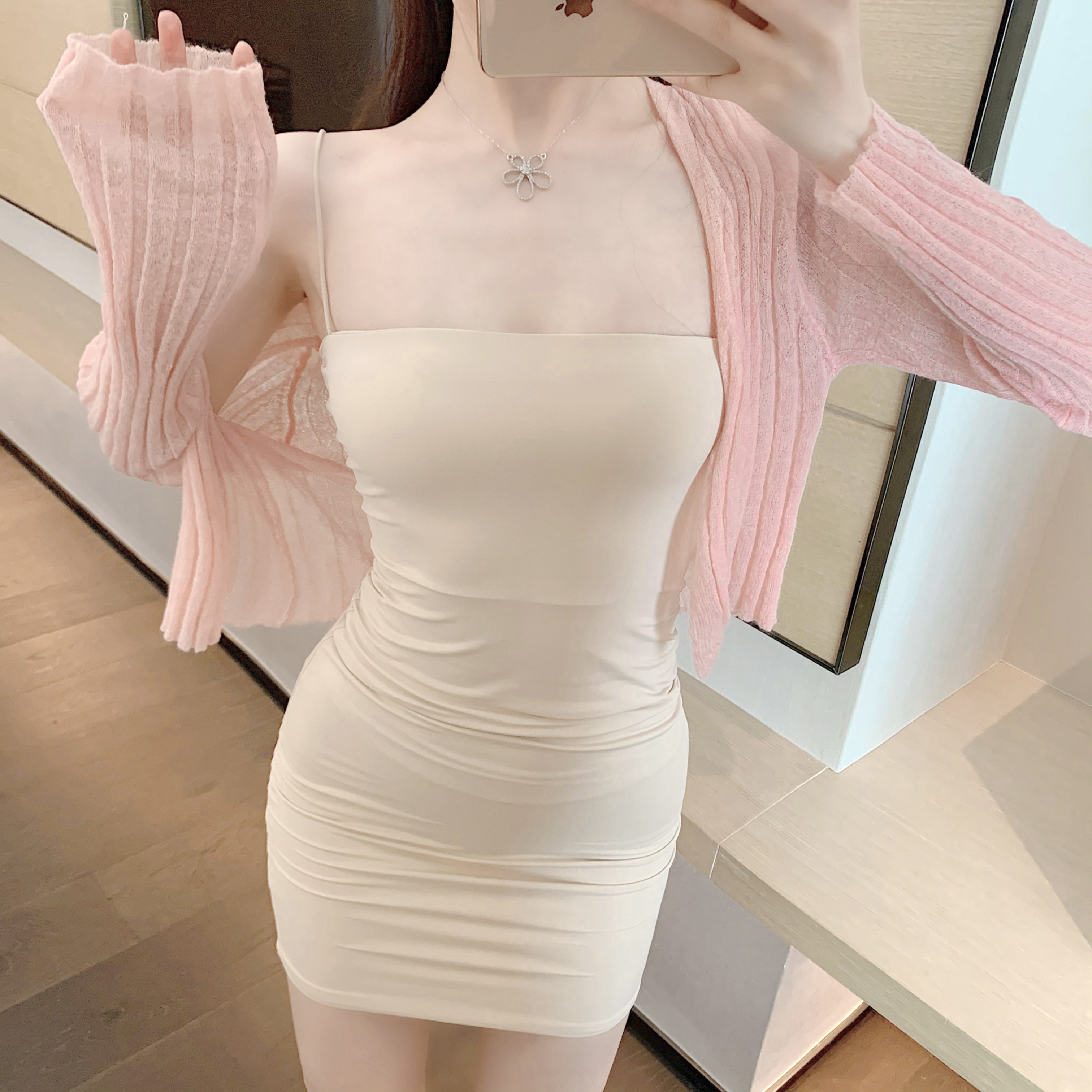 夏季新款修身性感包臀搭配吃吊带裙 森丽顿短外套