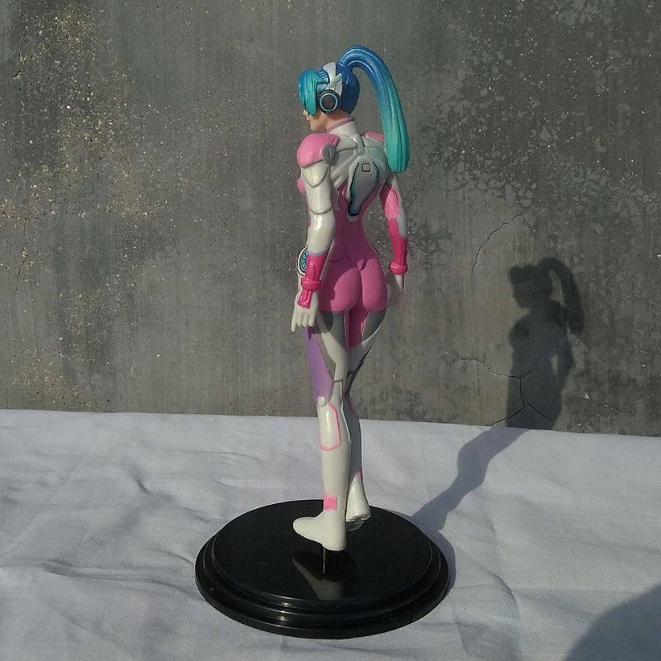 和平精英皮肤和平精英火箭少女101摩托车皮肤人物手办模型玩具摆件礼物包装