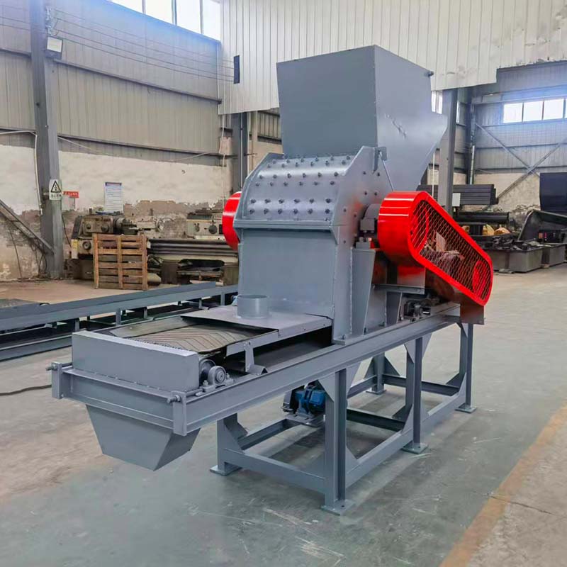 Large rubber tire crusher, scrap steel tire crushing equipment, double-shaft shearing type to remove lumps