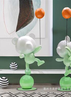 现代轻奢卡通小熊摆件客厅电视柜旁玄关样板间气球熊装饰创意雕塑