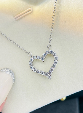奥米迪奥镂空爱心镶钻纯银项链女