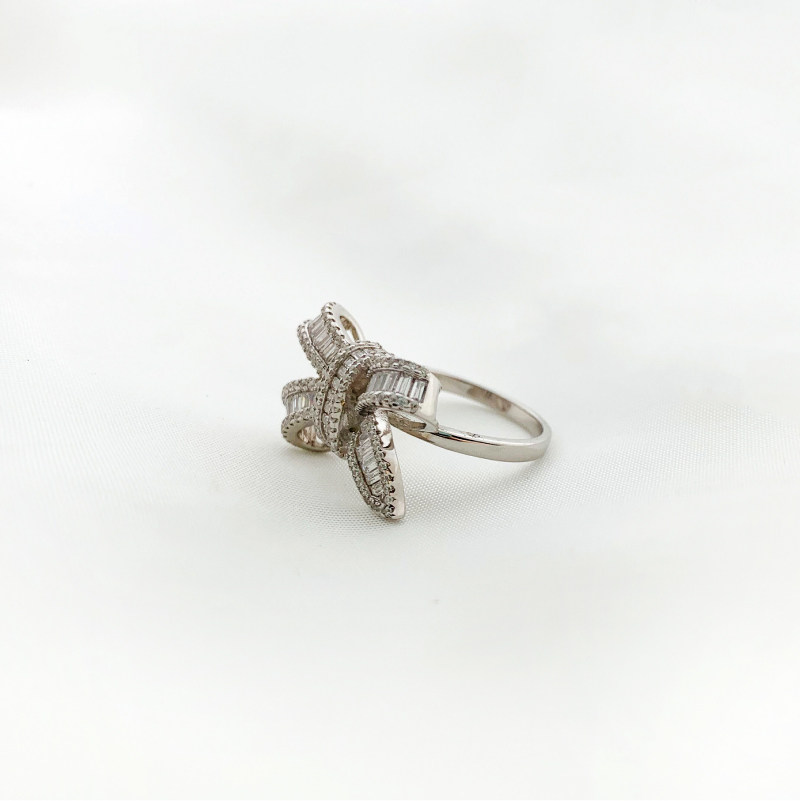 奥米迪奥女时尚个性蝴蝶结镶钻戒指 aomidior戒指/指环