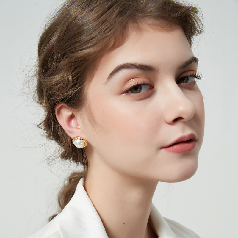 奥米迪奥欧美菱格纹大珍珠女新耳环 aomidior耳钉