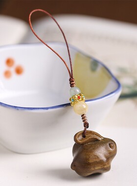 男女绿檀木雕生肖萌兔吊坠绳
