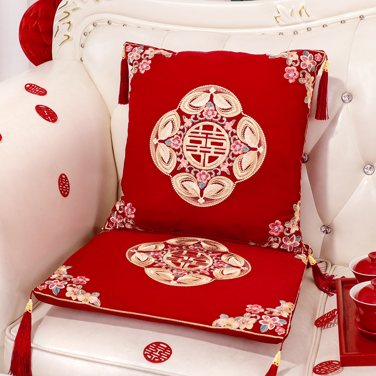 喜字抱枕一对结婚装饰客厅沙发红色靠垫婚庆婚房布置靠枕新婚礼物,淘宝优惠券,粉丝福利购,淘宝优惠卷
