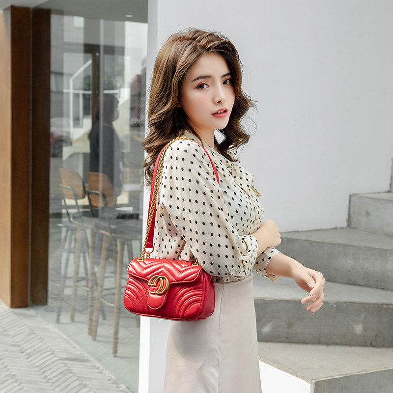 伊曼儿香港潮牌小香风菱格链条包 伊曼儿女士包袋