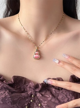 粉色新款项链玉高级轻奢配饰