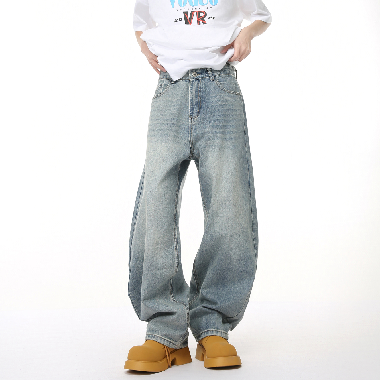 Voguo Relay 韩版弯刀裤型百搭简约白色牛仔裤男女宽松休闲阔腿裤