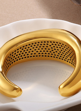 熹薇森林欧美跨境复古夸张风超大金色镂空设计手镯铜镀18K金独特