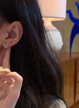 十里间小小蝴蝶猫眼耳环