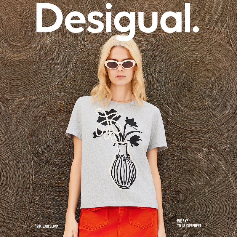 Desigual24春夏新款插画风格刺绣印花宽松女式T恤夏季短袖圆领