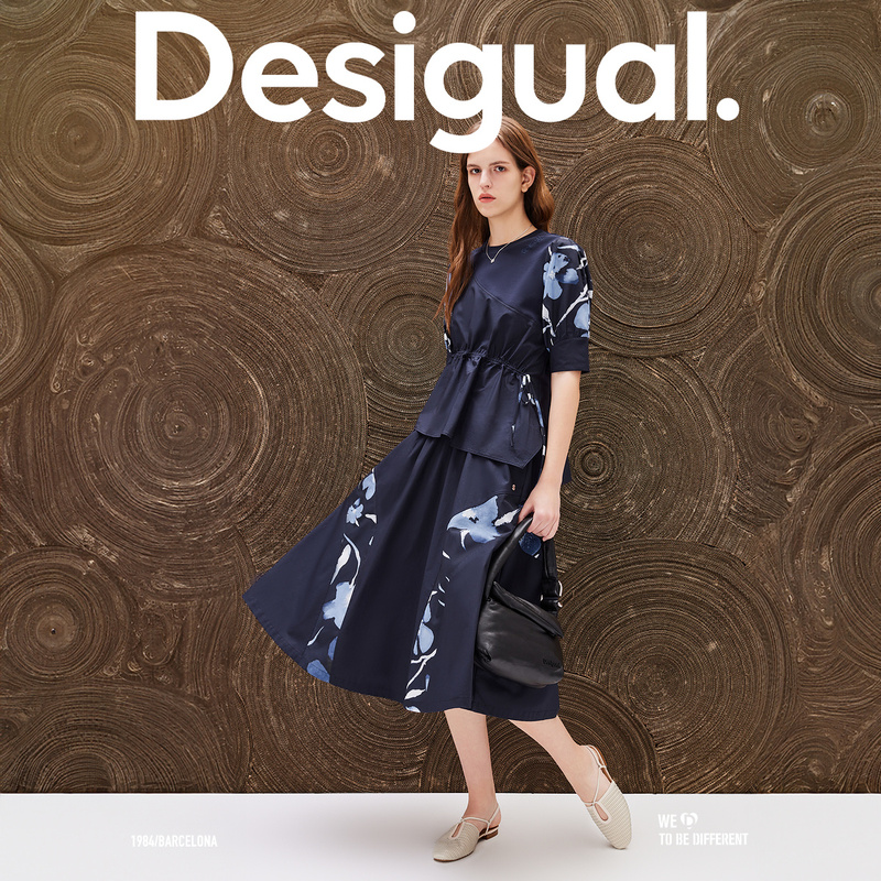 Desigual24春夏新品收腰抽褶系带印花拼接短袖女式上衣 - 图1