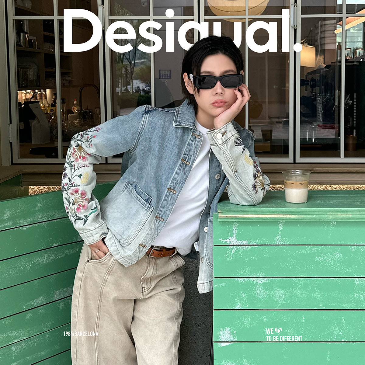 Desigual廓形渐变水洗重工花卉刺绣牛仔双贴袋女士外套