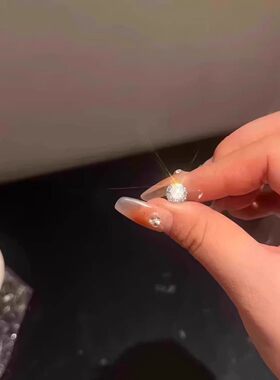 【下单立减50】锌合金玻璃耳饰巨闪磁吸耳蜗钉甜酷无耳洞可戴_HT9