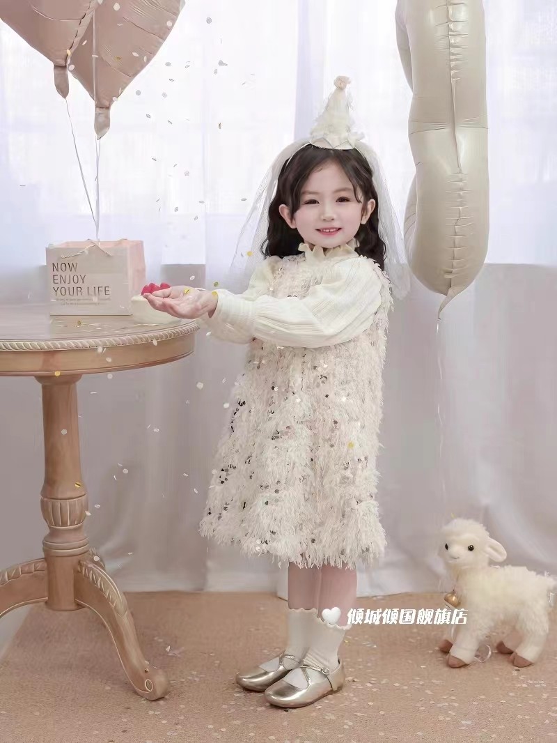 2025女童冬季羽毛亮片公主高级生日礼服流苏加厚背心裙气质公主裙,淘宝优惠券,粉丝福利购,淘宝优惠卷