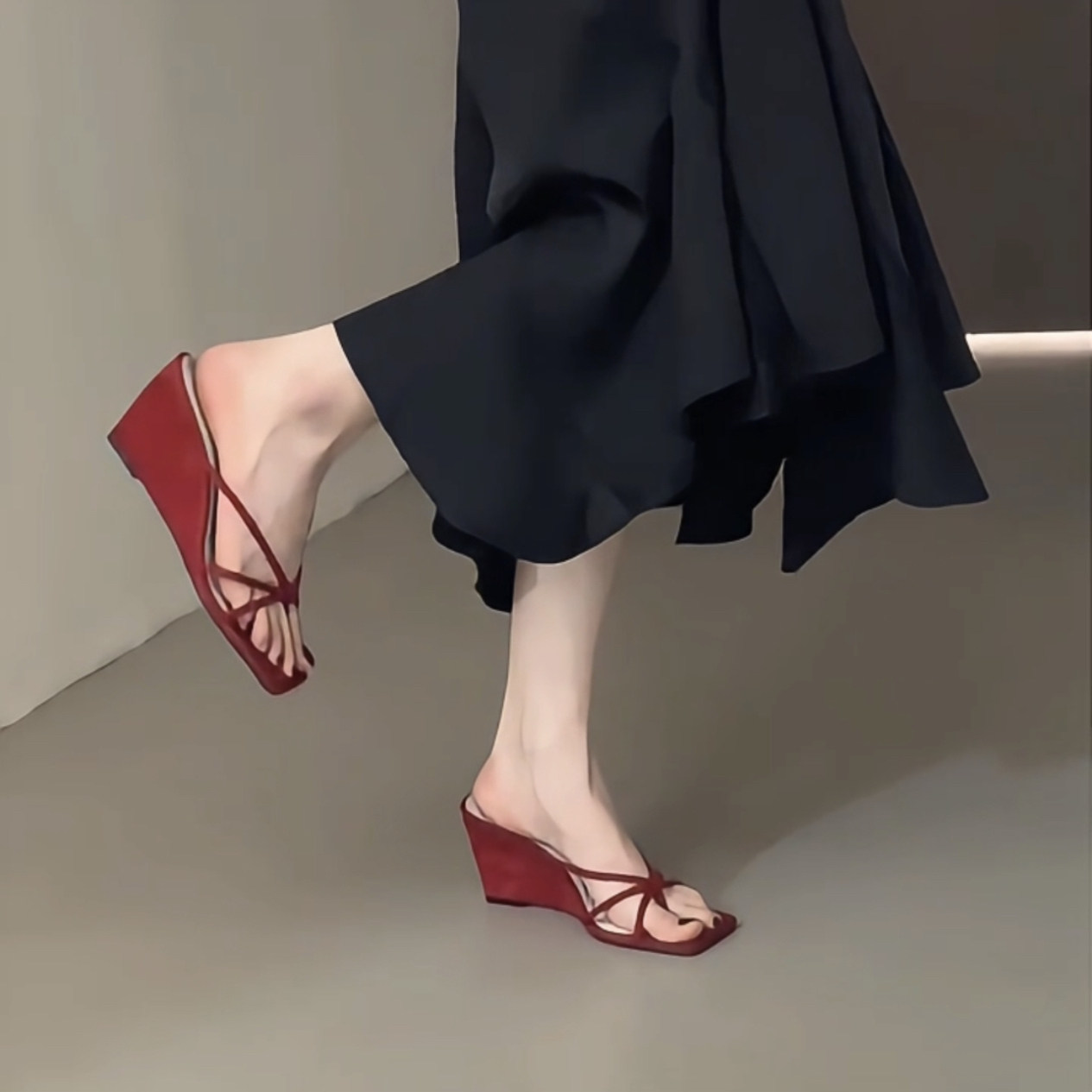 羊皮版！红色真皮高跟鞋女坡跟方头夹趾外穿拖鞋网红百搭凉鞋拖,淘宝优惠券,粉丝福利购,淘宝优惠卷