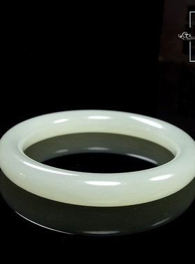 晴水无结构手工雕刻和田玉原石