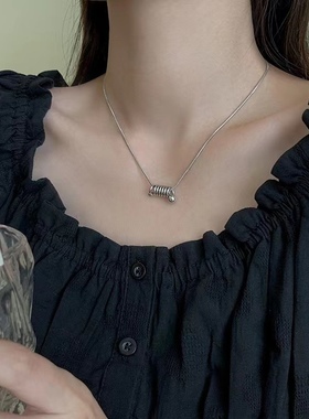 时尚简约螺旋弹簧颈链