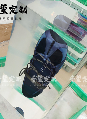 千玺定制透明悬浮鞋子标本展示柜