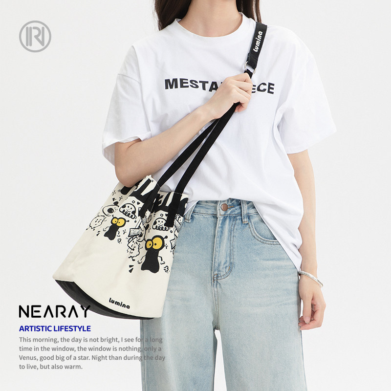 尼睿新款设计师原创手绘可爱卡通大容量托特包日常通勤帆布包包,淘宝优惠券,粉丝福利购,淘宝优惠卷