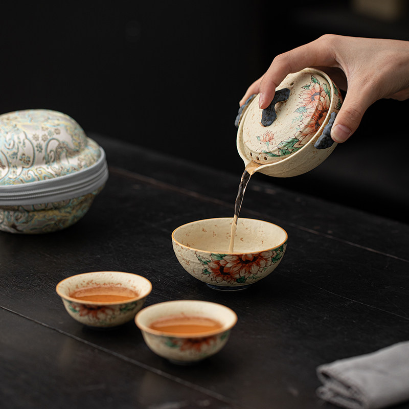 Caramel Glaze Flint Red Retro Blue and White Handheld Pot Travel Tea Set Outdoor Business Travel Portable Quick Cup