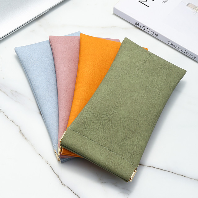 Hot sales of 1 million+ on the entire network! Shredded storage bag!
